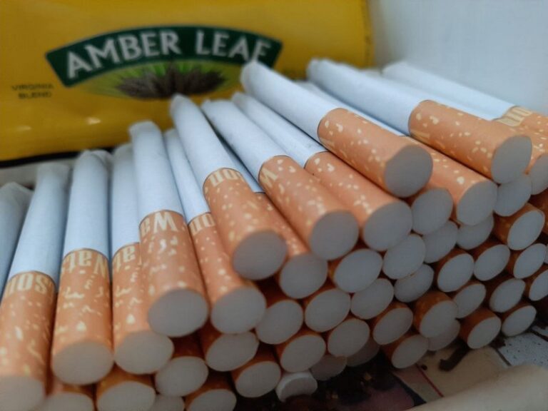 Курильщиков становится меньше, а табачные компании богатеют
